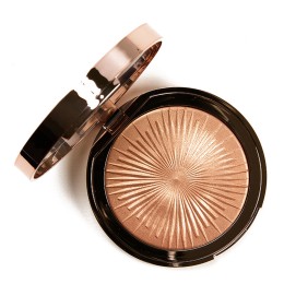 Highlighter Charlotte Tilbury Magic Star