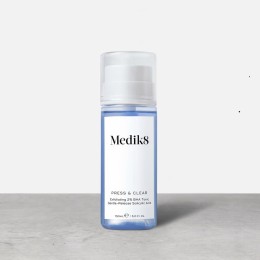 Medik8 Press & Clear Отшелушивающий Вна-Тоник С 2% Инкапсулированной Салициловой Кислотой